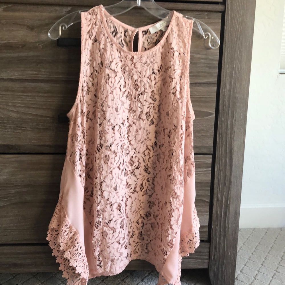 Peachy pink lace sleeveless top